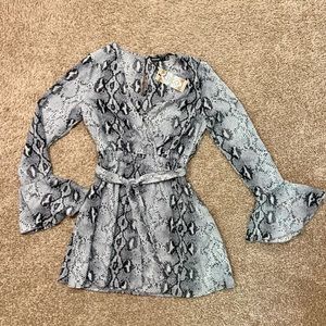 Petite Snake Print Woven Long Sleeve